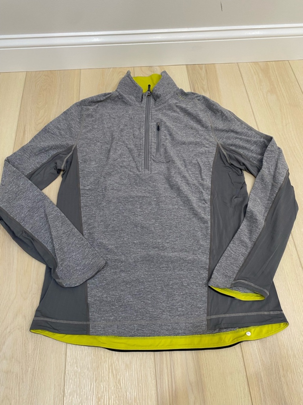 Lululemon Sweater Mens XL Gray Yellow Stretch Quarter Zip Sweatshirt